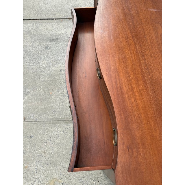 Vintage Federal Hepplewhite Style Inlaid Mahogany Serpentine Sideboard For Sale - Image 9 of 12