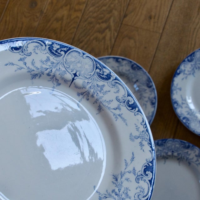 French Ironstone Dinner Plates from KG Lunéville Phoenix, 1878, Set of 7 For Sale - Image 6 of 9