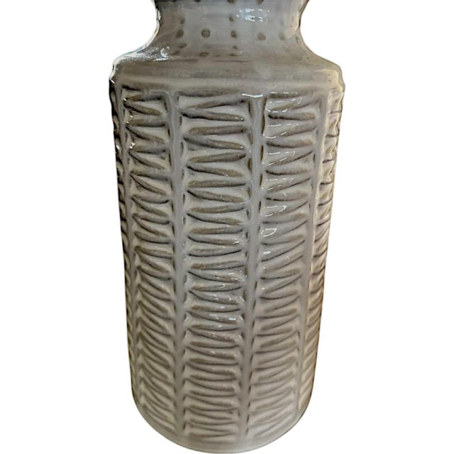 Textile 360 Lighting Helene 26" Cream White Rustic Ceramic Table Lamp For Sale - Image 7 of 9