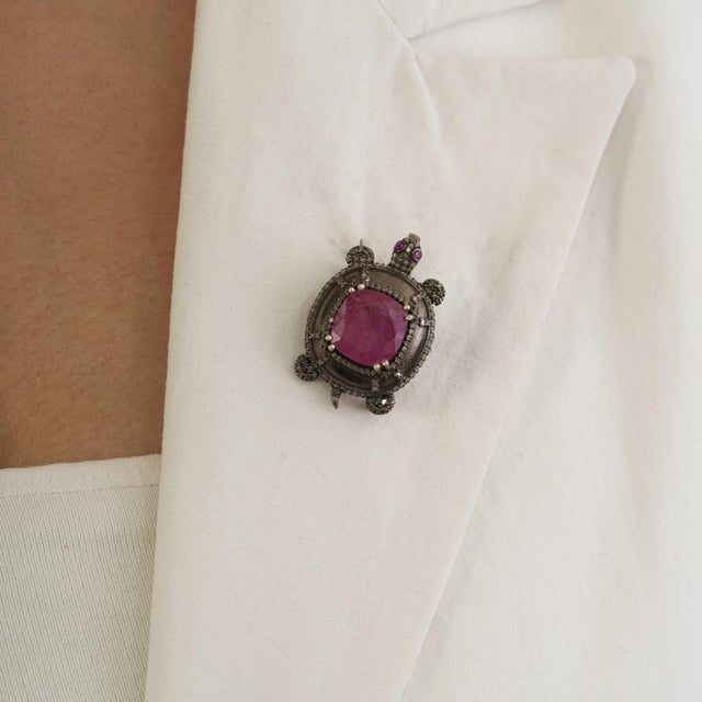 Antique Style 8 Ct Ruby & Diamond Pavé Figural Lucky Turtle Statement Brooch Pin Pendant For Sale - Image 6 of 14