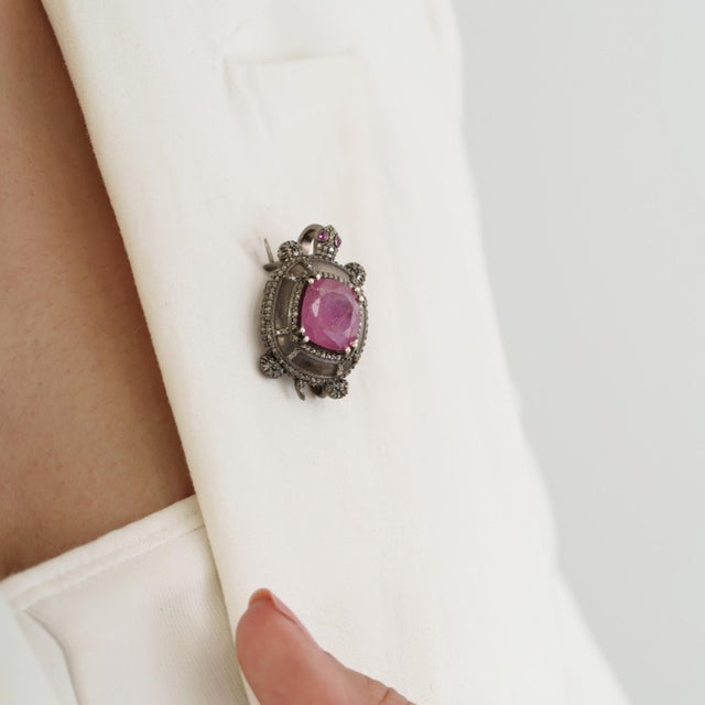 Ruby Red Antique Style 8 Ct Ruby & Diamond Pavé Figural Lucky Turtle Statement Brooch Pin Pendant For Sale - Image 8 of 14
