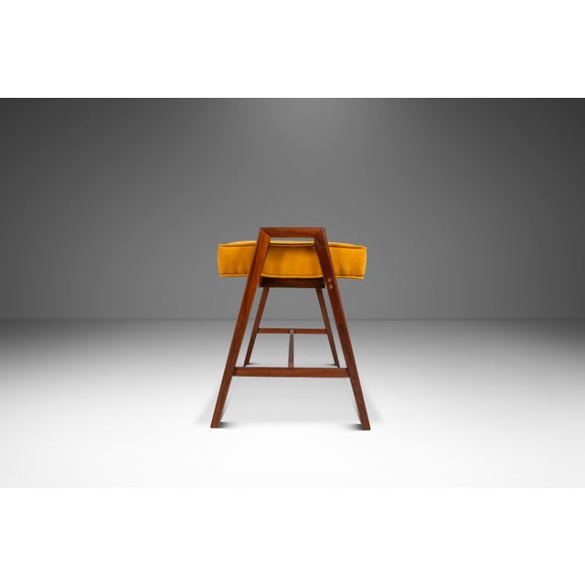 Original Piano Bench in Walnut & Velour for the Baldwin Acrosonic Spinet Piano by Manual Arts, Usa, C. 1960s For Sale - Image 4 of 18