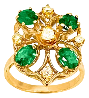 1 Ct Natural Emerald, Oval Stone and Diamond Ring 14 Karat Yellow Gold