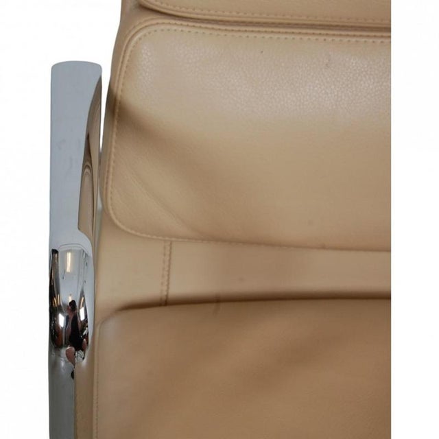 Ea-208 Softpad Chair in Beige Leather by Charles Eames, 2000s For Sale - Image 18 of 18