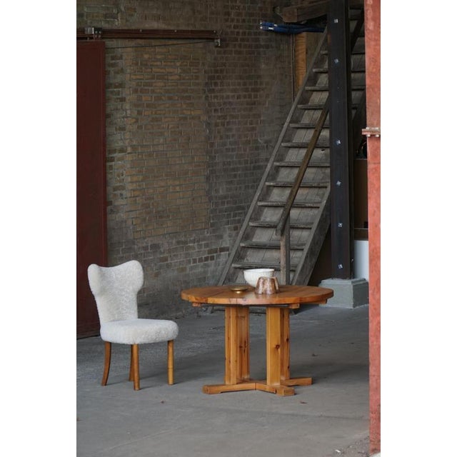 Danish Modern Round Pine Dining Table with Extension Leaves, Denmark, 1970s For Sale - Image 4 of 18