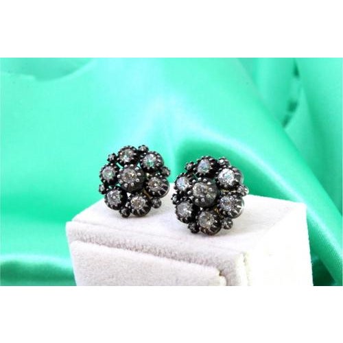 Gold and Silver Earrings with Rose Cut Diamonds and Chips, Set of 2 For Sale - Image 5 of 8