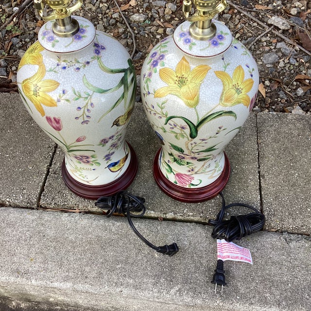 Late 20th Century Pair of Botanical Bird Lamps From Vanderbilt Whitney Estate For Sale In Atlanta - Image 6 of 7
