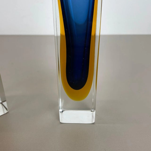 Italian Faceted Sommerso Vases in Murano Glass by Cenedese Vetri, 1970s, Set of 2 For Sale - Image 17 of 18