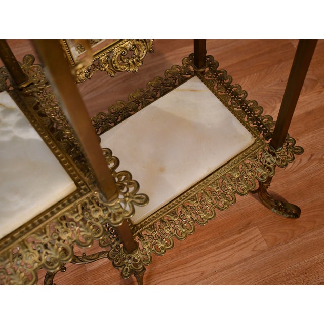 1900s Antique Victorian Brass & Onyx Mirrored Etagere / Display Stand For Sale - Image 15 of 18