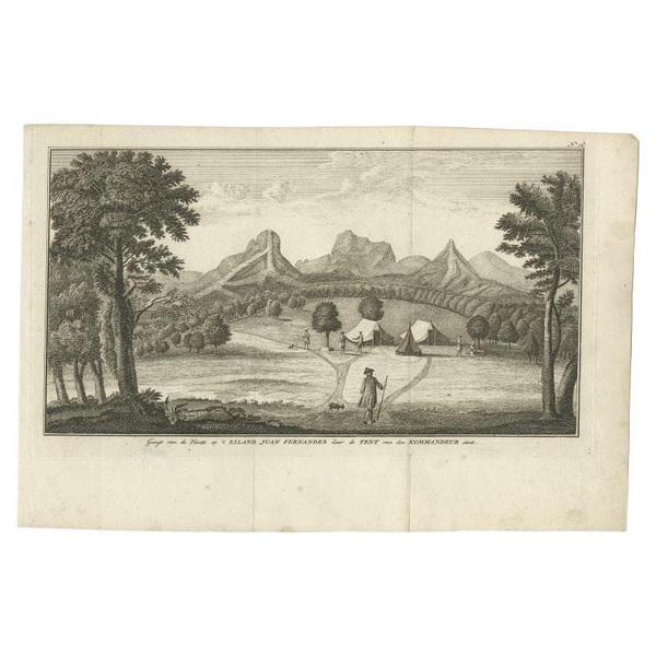Antique print titled ‘Gezigt van de Plaats op ’t Eiland Juan Fernandes daar de Tent van den Kommandeur stont‘. View of an...