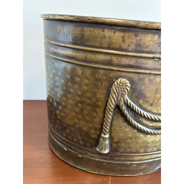 Mid-Century Modern Vintage Brass Oval Jardiniere Planter Cachepot With Rope Detail For Sale - Image 3 of 15