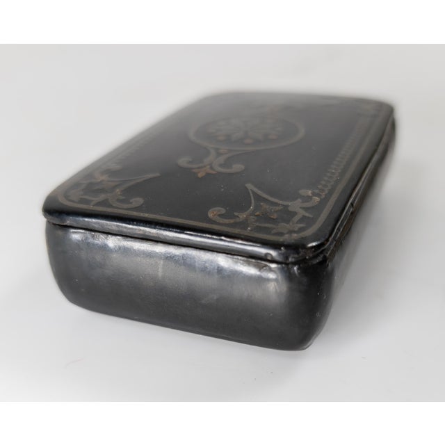 19th Century American Black Lacquer and Papier Mache Tobacco Box For Sale - Image 9 of 10