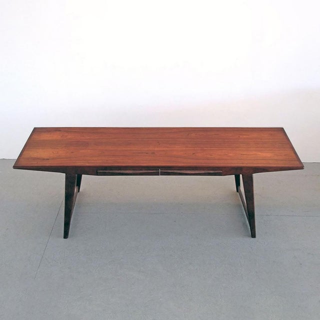 Mid-Century Modern Danish Rosewood Coffee Table by Johannes Andersen, 1950 For Sale - Image 3 of 10