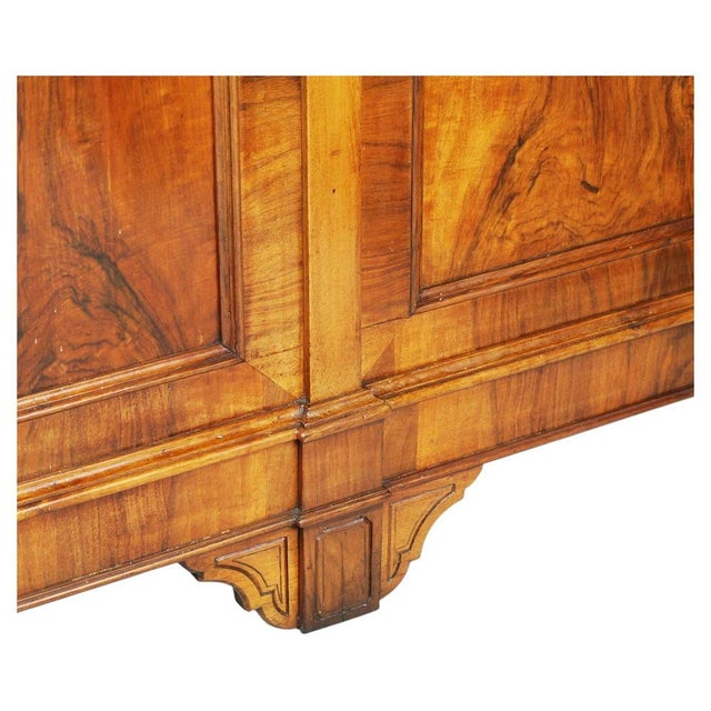 19th Century Neoclassical Solid Blond Walnut and Walnut Veneer Double Bed from Bassano Manufactures For Sale - Image 13 of 18