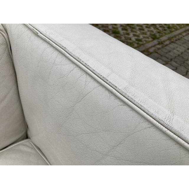 LC2 3-Sofa in Leather by Le Corbusier for Cassina, 1980s For Sale - Image 17 of 18