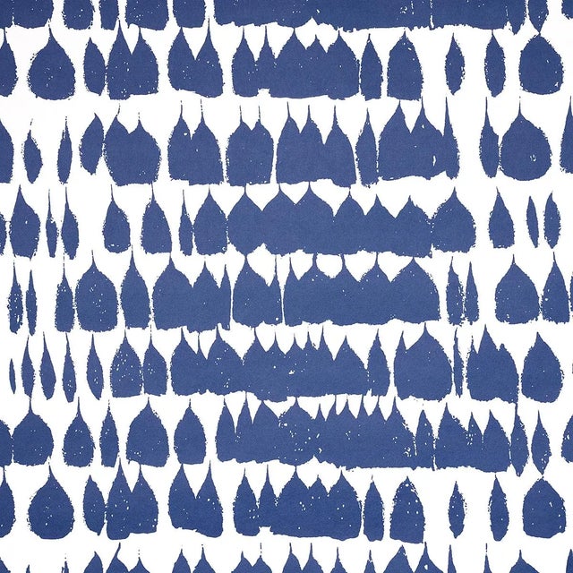 2020s Schumacher Queen Of Spain Wallpaper in Navy For Sale - Image 5 of 5