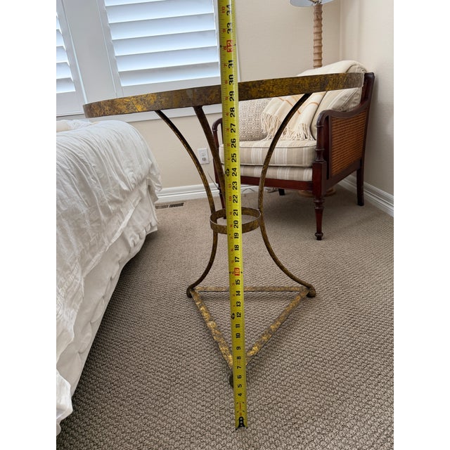 2010s Hollywood Regency Style Gilded Metal & Antiqued Mirror Round Side Table (Attributed to Oly Studio) For Sale - Image 5 of 12