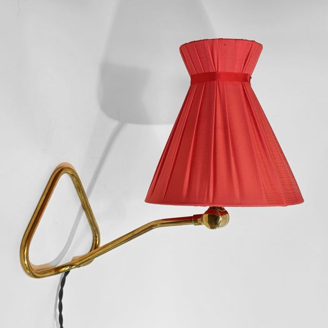 Mid-Century Modern Mid-Century Table Lamp Model 321 in Brass from Eskilstuna Elektrofabrik, Sweden, 1950s For Sale - Image 3 of 12