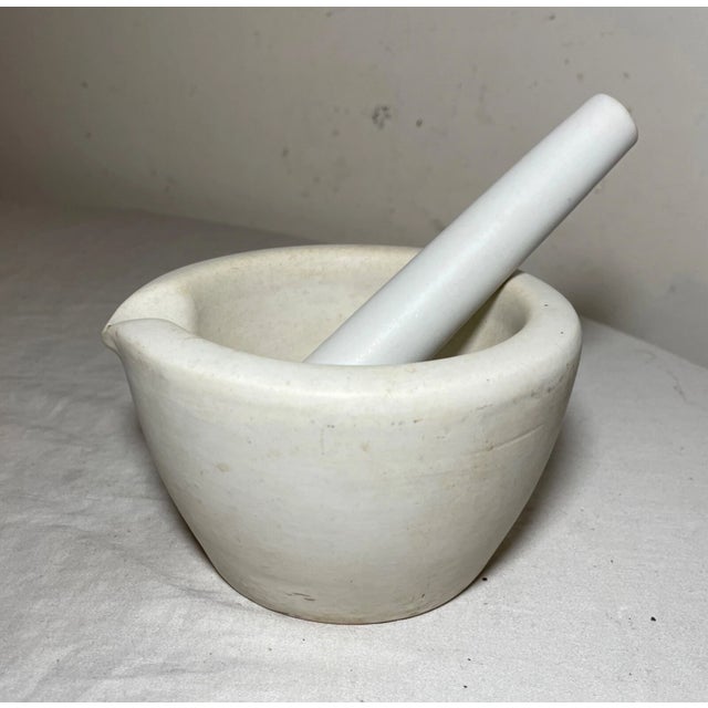 Share Rare Antique Porcelain Apothecary Standard Acid Resisting Usa Mortar and Pestle For Sale - Image 11 of 11