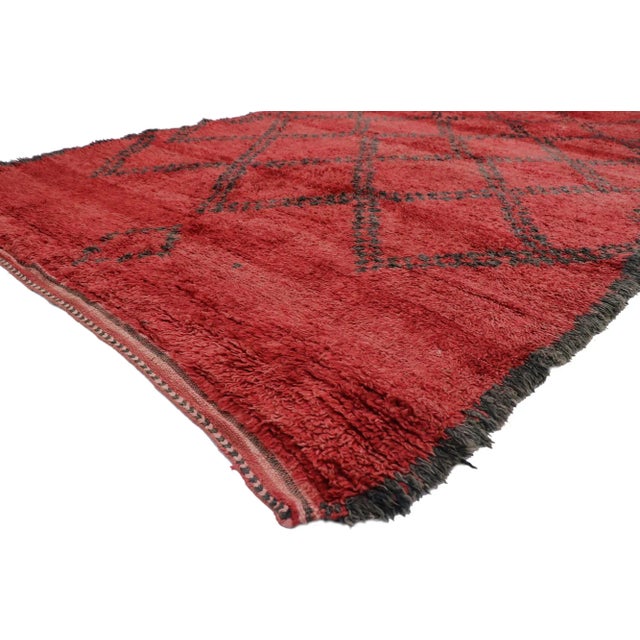 Vintage Berber Beni M'Guild Moroccan Rug with Modern Tribal Style 06'08 x 10'11. With its luminous fiery glow, plush pile...