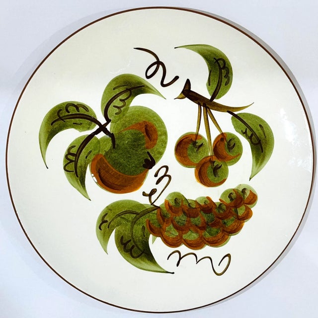 Everybody stepped things up during the mid-twentieth century modern boom. Including the venerable Trenton N.J. pottery...