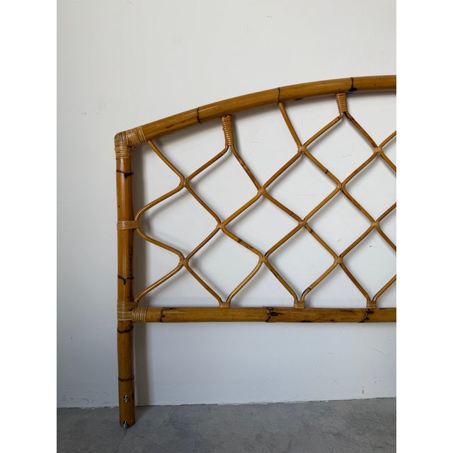 1970s Vintage Boho Chic Coastal Bamboo King Size Arched Headboard For Sale - Image 5 of 12