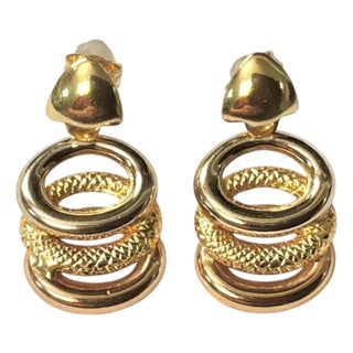 Vintage Mid-20th Century 18k Yellow Gold Textured Dangle Earrings For Sale