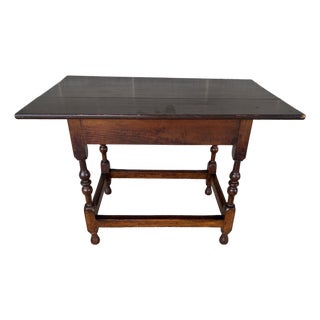 Primitive Antique Maple Turned Leg Accent Table For Sale