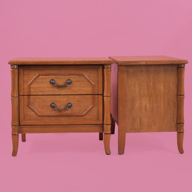 1950s Pair of Faux Bamboo Nightstands by Broyhill For Sale - Image 4 of 7