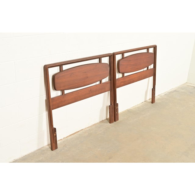 Lane Furniture Lane Rhythm Mid-Century Modern Sculpted Walnut Twin Size Headboards, Pair For Sale - Image 4 of 10
