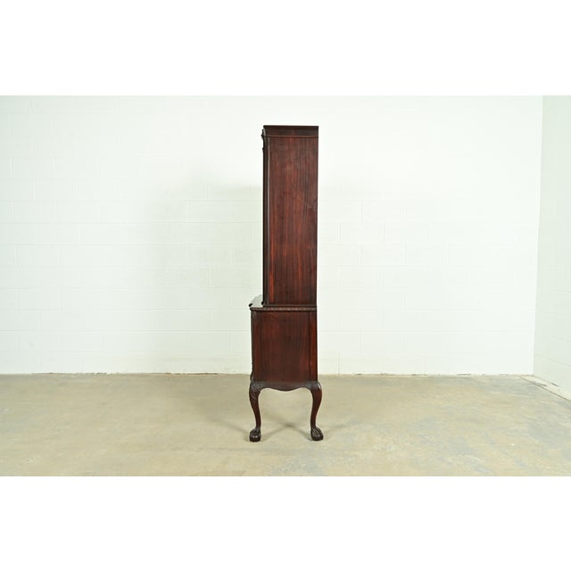 Romweber Chippendale Flame Mahogany Breakfront Bookcase Cabinet, Circa 1920s For Sale - Image 10 of 12