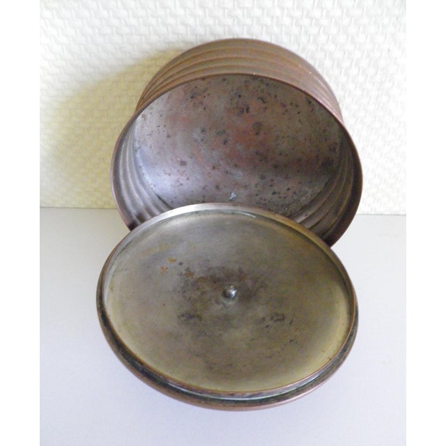 Vallauris Trinket Tray in Porcelain with Hand-Painted Decoration and Copper Alloy from Vallauris, 1950s, Set of 2 For Sale - Image 4 of 10