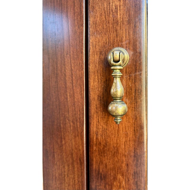 Mid-Century French Display Case in Walnut and Glass, 1950 For Sale - Image 13 of 18