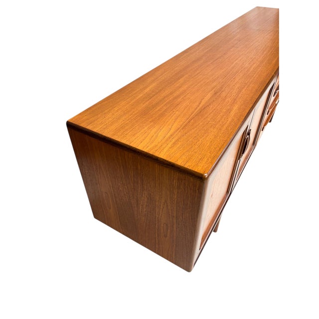 Teak Fresco Credenza by V.B. Wilkins for G-Plan, 1960s For Sale - Image 3 of 5