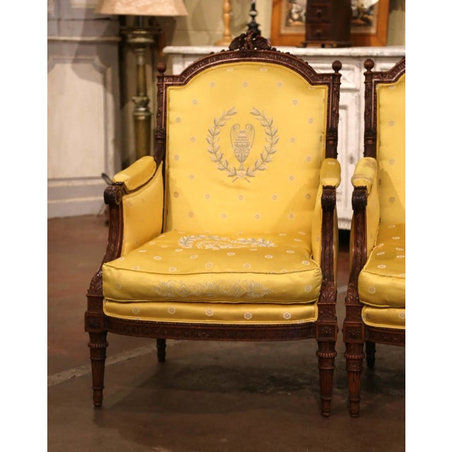 French 19th Century French Louis XVI Walnut Bergères With Carved Eagle Crest For Sale - Image 3 of 12