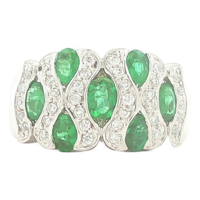 Emerald and Diamond Curved Design Band, Size 7 For Sale