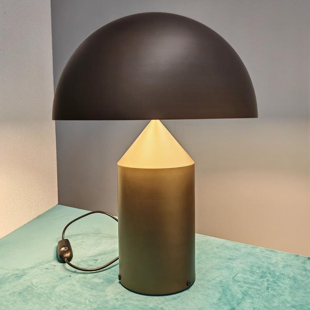 Early 21st Century Atollo Table Lamp in Bronze Metal by Vico Magistretti for Oluce, 2010s For Sale - Image 5 of 8