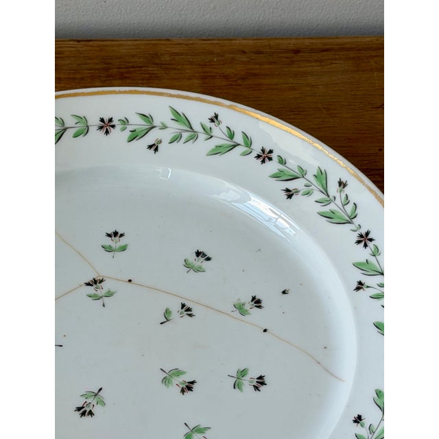 Victorian 19th Century English Hand Painted Porcelain Serving Dish For Sale - Image 3 of 10