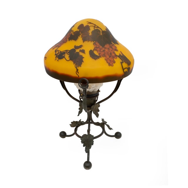1900 - 1909 Art Nouveau Cameo Bulb Glass and Bronze Table Lamp from Emile Gallé, France, 1900s For Sale - Image 5 of 10