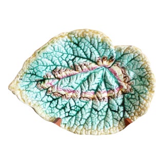 Begonia Majolica English Leaf Plate With Stand For Sale