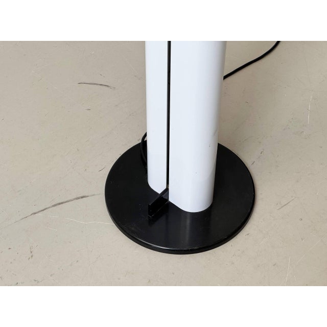Megaron Floor Lamp in White by Gianfranco Frattini for Artemide, 1970s For Sale - Image 18 of 18