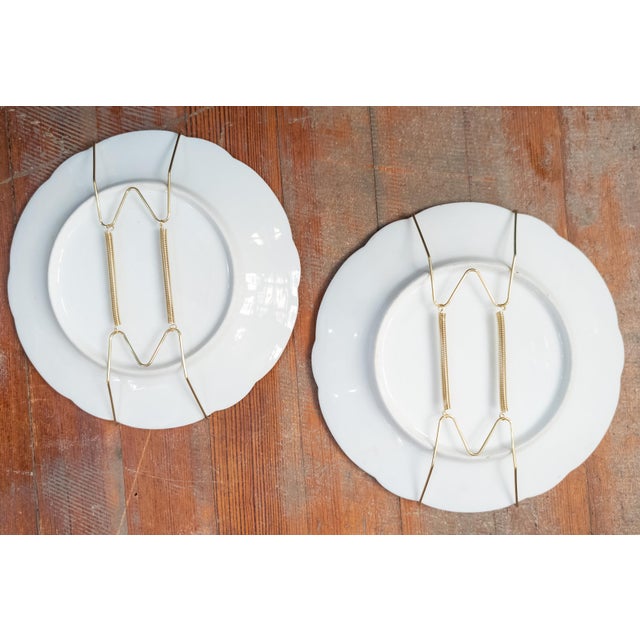 19th Century Pair of Pink and Gold Decorative Wall Plates With Grisaille Scenes For Sale - Image 9 of 12