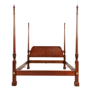 Baker Furniture Georgian Carved Mahogany Queen Size Poster Bed For Sale