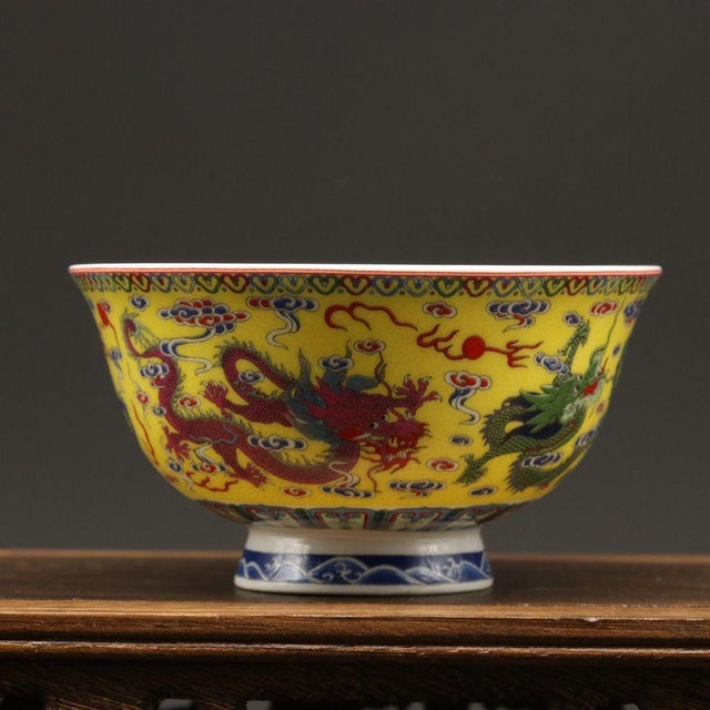 Yellow Late 20th Century Famille Rose Yellow Ground Dragon Porcelain Bowl, Chinoiserie Table Decor For Sale - Image 8 of 9