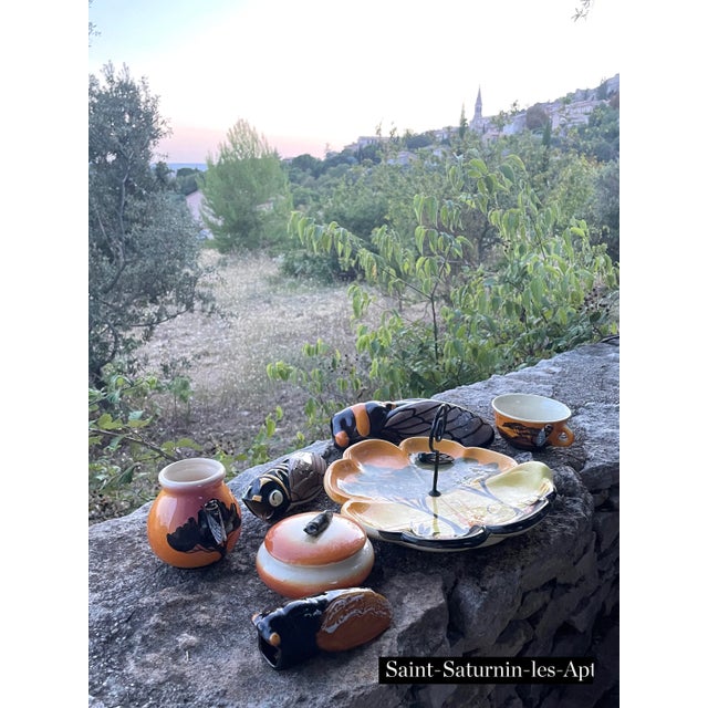Yellow French Provençal Mid-Century Majolica Cicada Cheese Plate For Sale - Image 8 of 10