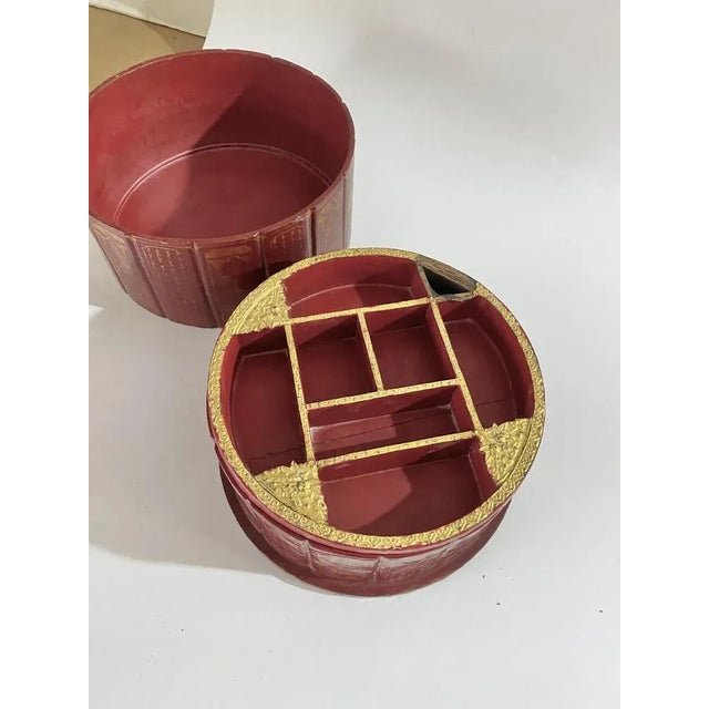 Large 19th Century Round Jewelry Box, Japan For Sale - Image 5 of 12