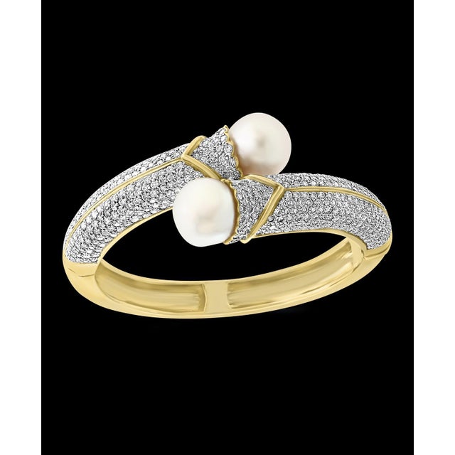 Contemporary South Sea Pearl and 8 Carat Diamond Bangle in 18 Karat Yellow Gold Estate For Sale - Image 3 of 18