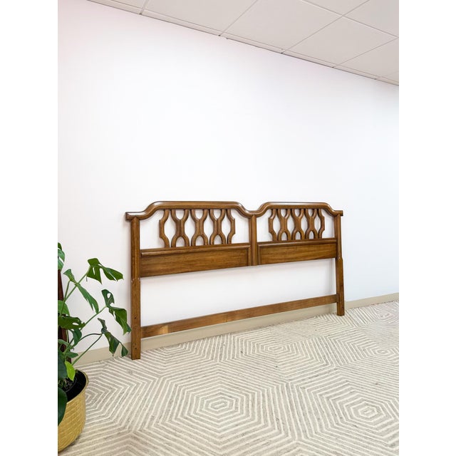 Mid-Century Modern MCM Thomasville King Headboard Walnut Curved Vintage Mid Century Modern For Sale - Image 3 of 6