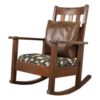 Stickley Brothers Antique Mission Oak Arts & Crafts Rocking Chair, Circa 1910 For Sale