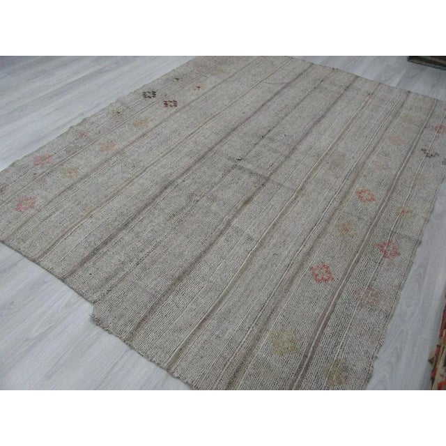 1960s Vintage Turkish Kilim Rug - 7′10″ × 10′ For Sale - Image 4 of 6